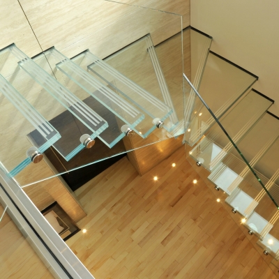 Ledborough straight glass staircase
