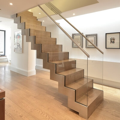 Carlyle Square Straight Glass Staircase