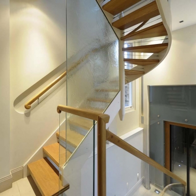 Hans Crescent Staircase