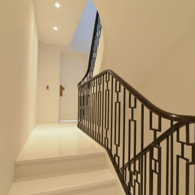 Mallord Street High-End Staircase